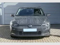 Gebraucht VW Golf VIII Style 131 PS (96 kW) 2024 Grau Limousine