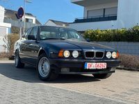 Gebraucht BMW 530 218 PS (160 kW) 1992 Blau Limousine
