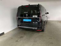 Gebraucht VW Caddy Style 114 PS (83 kW) 2024 Deep black perleffekt Van / Kleinbus