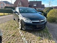 Second-hand Opel Astra 105 CP (77 kW) 2005 Negru Coupe