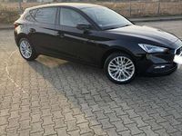 Gebraucht Seat Leon Style 131 PS (96 kW) 2022 Schwarz Kleinwagen