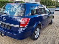 Gebraucht Opel Astra 120 PS (88 kW) 2008 Blau Kombi