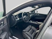 Neu Volvo XC60 Plus 349 PS (256 kW) 2025 Vapour grey SUV
