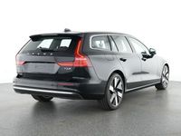 Gebraucht Volvo V60 Plus 253 PS (186 kW) 2025 Onyx black / metallic Kombi