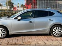 Gebraucht Mazda 3 Center-Line 105 PS (77 kW) 2017 Silber Limousine