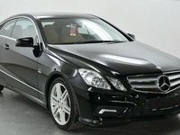 Gebraucht Mercedes E220 AMG 170 PS (125 kW) 2011 Schwarz Coupé