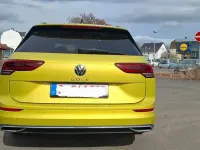 Gebraucht VW Golf VIII Style 150 PS (110 kW) 2022 Gelb Kombi