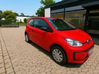 Gebraucht VW up! 60 PS (44 kW) 2017 Rot Kleinwagen
