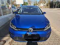 Gebraucht VW Golf VII Highline 150 PS (110 kW) 2021 Blau Kleinwagen
