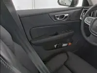 Gebraucht Volvo V60 Plus 197 PS (144 kW) 2026 Grau Kombi