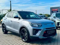Neu KGM Tivoli 163 PS (119 kW) 2026 Silber SUV