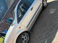 Second-hand Ford Focus 68 CP (50 kW) 2003 Argintiu Hatchback
