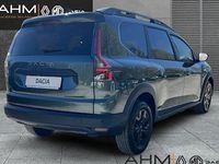 Neu Dacia Jogger Extreme 122 PS (89 kW) 2026 Grün Van / Kleinbus