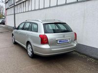 Gebraucht Toyota Avensis 129 PS (94 kW) 2004 Silber Kombi