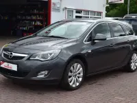 Gebraucht Opel Astra Innovation 140 PS (102 kW) 2011 Grau Kombi