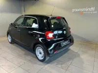 Gebraucht Smart ForFour Electric Drive 60 kW (82 PS) 2021 Schwarz Limousine