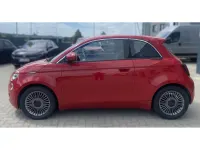 Gebraucht Fiat 500e Red 86 kW (118 PS) 2022 Red vr111/a) (rot Kleinwagen