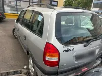Gebraucht Opel Zafira 115 PS (84 kW) 2002 Silber Van / Kleinbus