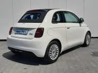 Gebraucht Fiat 500e Basis 86 kW (118 PS) 2023 Colore esterno (arktis weiß) Cabrio
