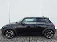 Gebraucht Mini Cooper SE 135 kW (184 PS) 2022 Schwarz Kleinwagen
