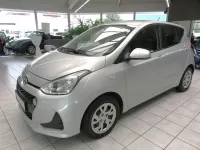 Gebraucht Hyundai i10 Classic 67 PS (49 kW) 2019 Silber Kleinwagen