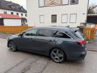 Gebraucht Kia Ceed 160 PS (117 kW) 2024 Grau Kleinwagen
