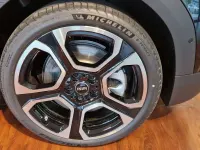 Neu Mini Aceman 160 kW (218 PS) 2026 Schwarz SUV
