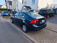 Gebraucht Volvo S60 136 PS (100 kW) 2012 Blau Limousine