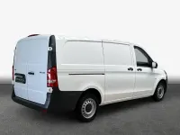 Gebraucht Mercedes Vito 163 PS (119 kW) 2023 Weiß Van