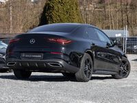 Gebraucht Mercedes CLA200 AMG 150 PS (110 kW) 2024 Metalliclack kosmosschwarz Coupé