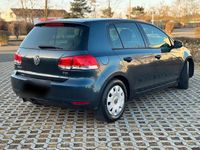 Gebraucht VW Golf VI Style 105 PS (77 kW) 2011 Blau Kleinwagen