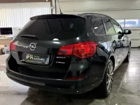 Gebraucht Opel Astra Design Edition 101 PS (74 kW) 2012 Schwarz Kombi