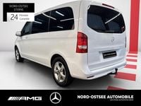 Gebraucht Mercedes V220 163 PS (119 kW) 2022 Weiß Van / Kleinbus