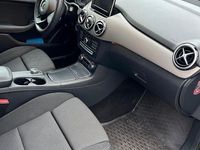 Gebraucht Mercedes B200 136 PS (100 kW) 2016 Schwarz Van / Kleinbus