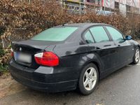 gebraucht BMW 320 i -