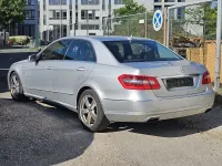 Gebraucht Mercedes E200 Avantgarde 184 PS (135 kW) 2012 Iridiumsilber  metalliclack Limousine