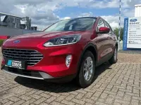 Gebraucht Ford Kuga Titanium 224 PS (164 kW) 2022 Rot SUV