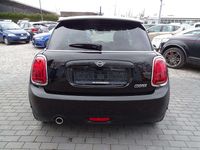 Gebraucht Mini Cooper 136 PS (100 kW) 2019 Schwarz Kleinwagen
