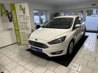 Gebraucht Ford Focus Titanium 125 PS (91 kW) 2017 Frostweiß Kleinwagen