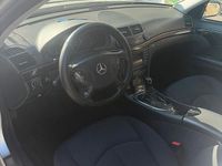 Gebraucht Mercedes E220 150 PS (110 kW) 2005 Silber Limousine