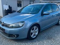 Gebraucht VW Golf VI Team 105 PS (77 kW) 2010 Blau Kleinwagen