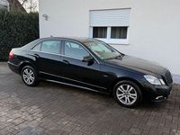 Gebraucht Mercedes E220 Avantgarde 170 PS (125 kW) 2009 Schwarz Limousine