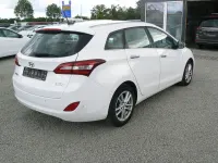 Gebraucht Hyundai i30 Style 136 PS (100 kW) 2017 Weiß Limousine