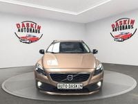 Gebraucht Volvo V40 CC Summum 150 PS (110 kW) 2014 Braun Kombi