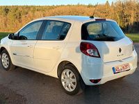 Gebraucht Renault Clio IV 80 PS (58 kW) 2012 Weiß Kleinwagen