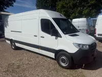 Gebraucht Mercedes Sprinter 170 PS (125 kW) 2025 Weiß Van