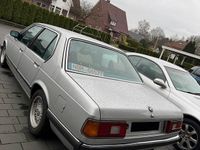 Gebraucht BMW 728 184 PS (135 kW) 1984 Silber Limousine