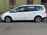 Gebraucht Ford Galaxy 163 PS (119 kW) 2013 Weiß Van / Kleinbus