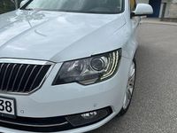 Gebraucht Skoda Superb Exclusive 170 PS (125 kW) 2014 Weiß Kombi