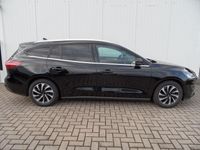 Gebraucht Ford Focus Titanium 125 PS (91 kW) 2024 Schwarz metallic